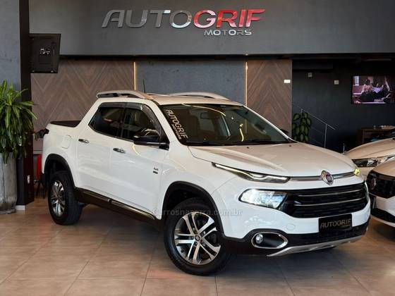 FIAT TORO 2.0 16V TURBO DIESEL VOLCANO 4WD AT9 FIAT TORO 2.0 16V TURBO DIESEL VOLCANO 4WD AT9